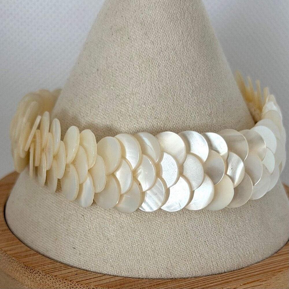 Vintage Mother-of-Pearl Shell Disc Bracelet